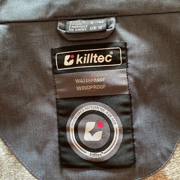 Killtec Woman’s Waterproof Rain Jacket with detachable hood and pockets - Picture 3 of 4